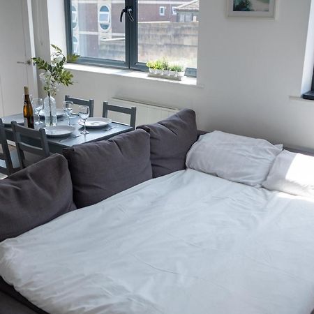 Modern One Bedroom Apartment In Town Centre & 4 Min To The Beach Bournemouth Luaran gambar