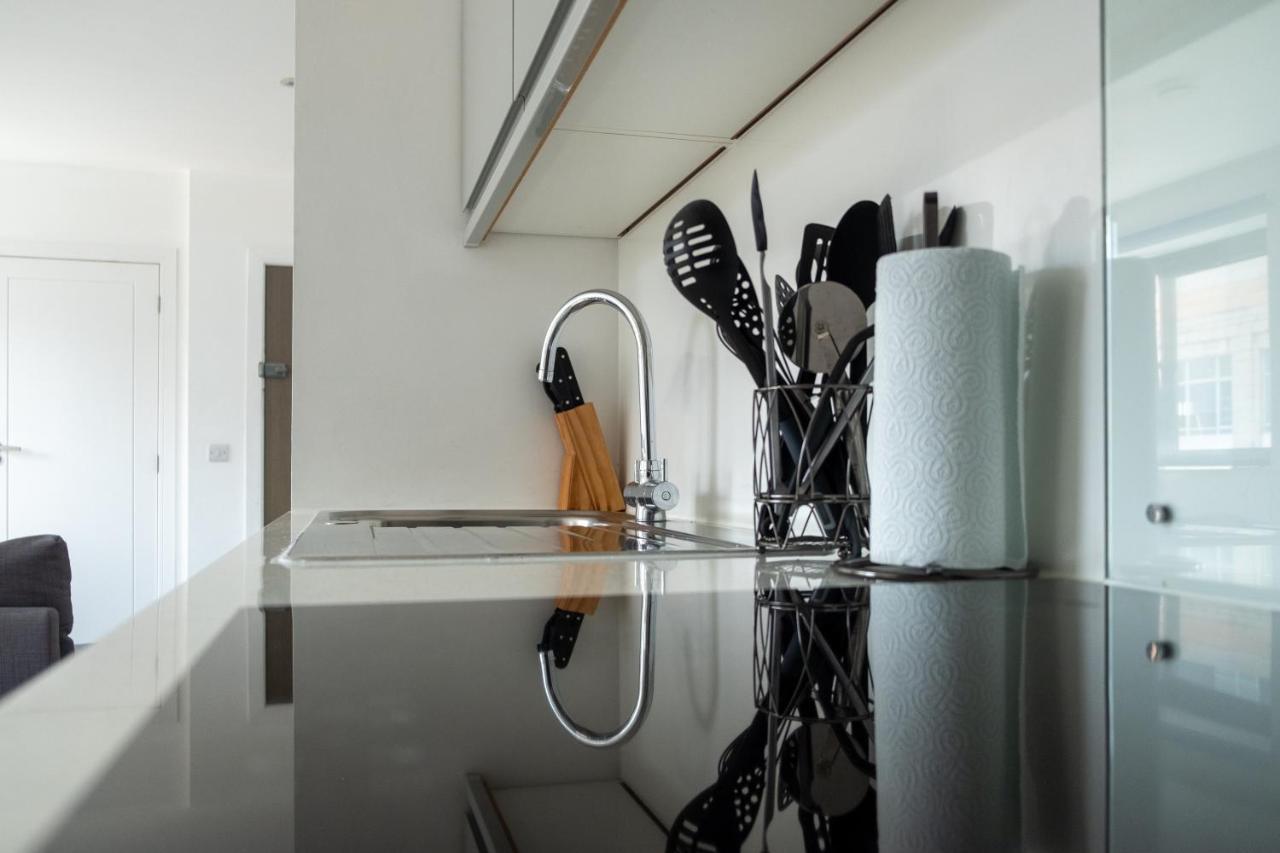 Modern One Bedroom Apartment In Town Centre & 4 Min To The Beach Bournemouth Luaran gambar